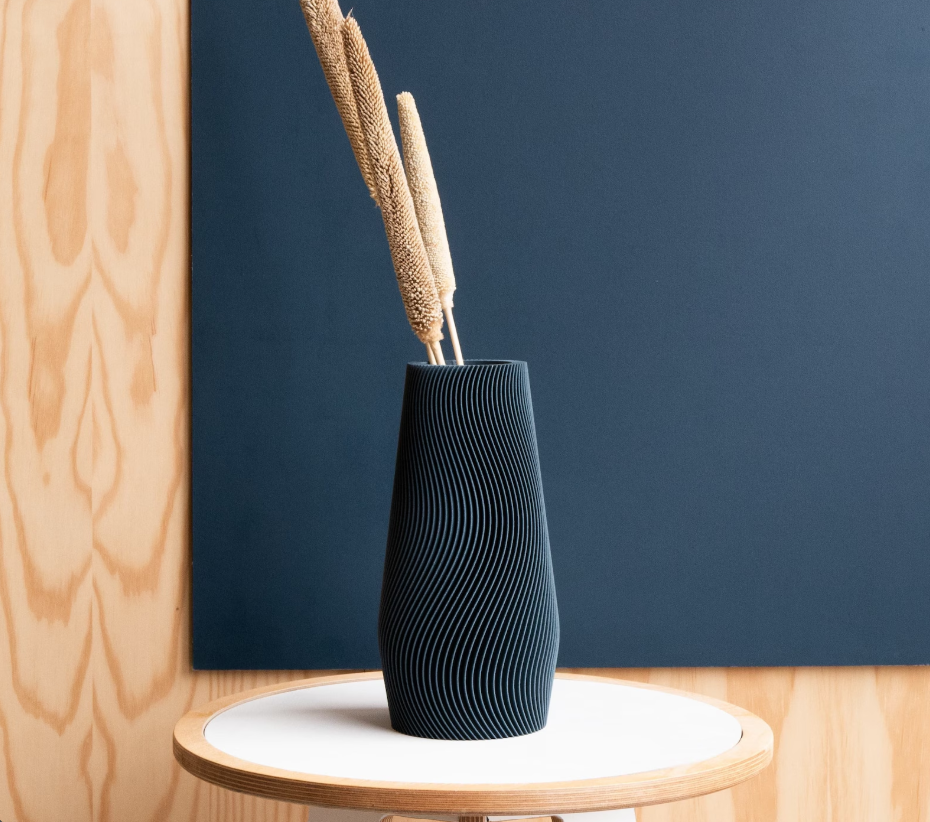 Vase "Wave" bois bleu Indigo - Fleurs fraiches ou séchées